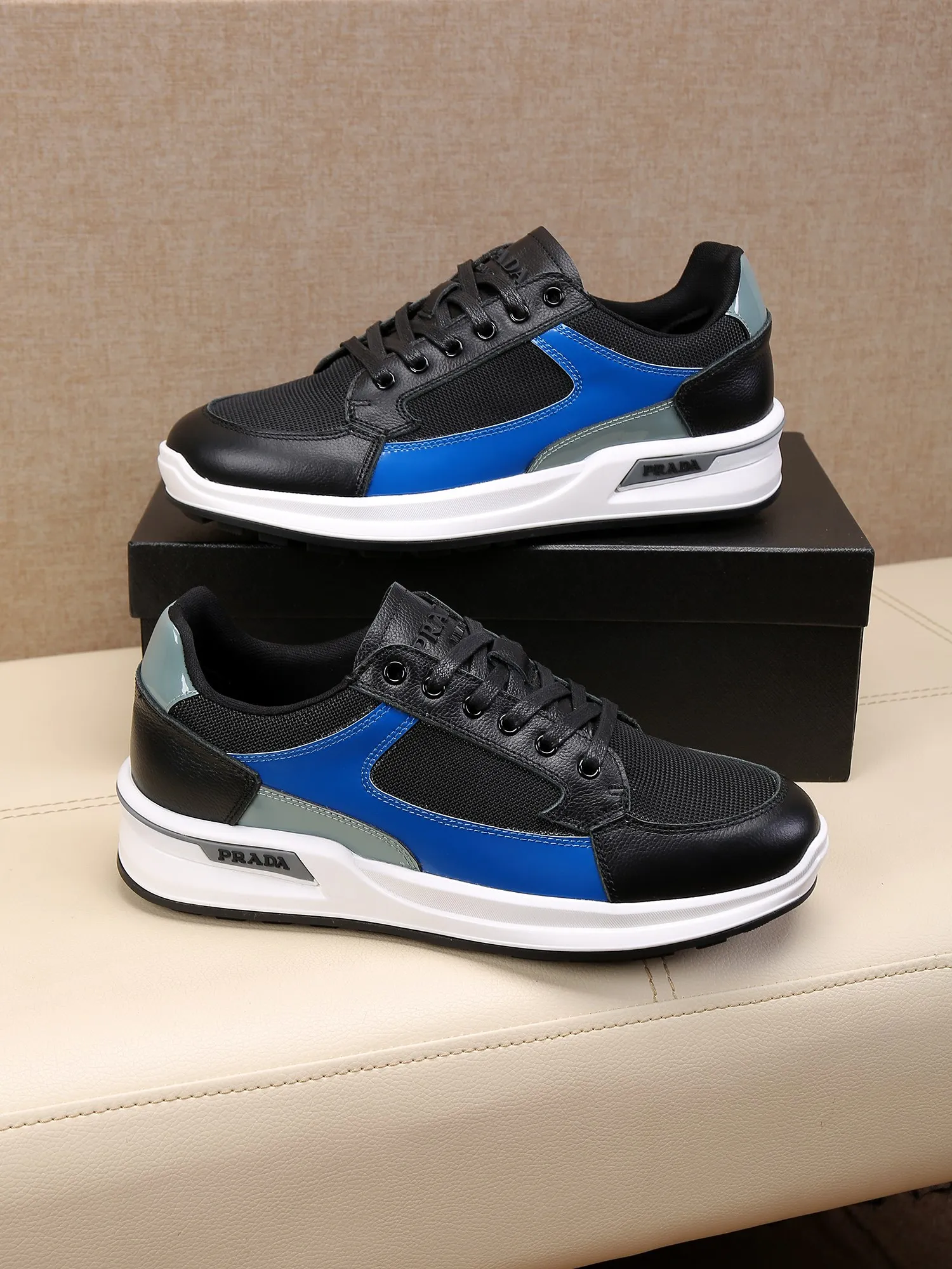 Batch 440 🕷️🕷️【PRADA】Prada's new men's fashionable casual shoes🇨🇳original quality, high-end boutique💯exquisite details,🌶🌶original lightweight, wear-resistant and non-slip original outsole, comfortable to wear🎋classic craftsmanship, fine workmanship, worth owning Code number: 38-44 Large quantities in stock